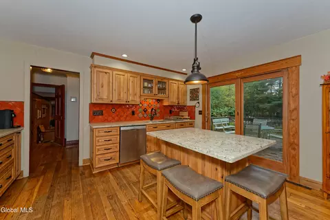 2525 Antonia Dr, Schenectady, NY 12309 photo 16