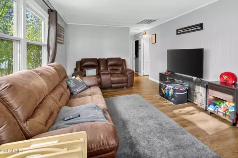 Living - 163 Chiswell Rd, Schenectady, NY 12304 photo 2 of 2