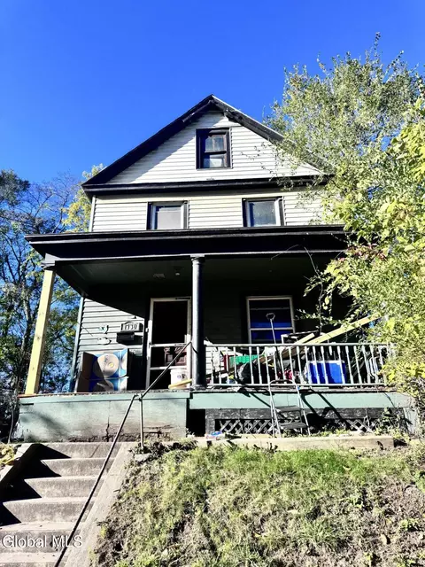 1730 Watt St, Schenectady, NY 12304