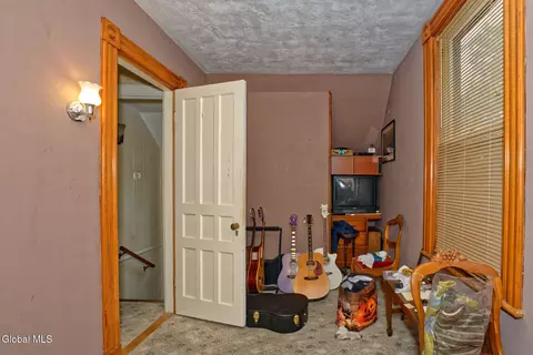 1078 Gillespie St, Schenectady, NY 12308 photo 38