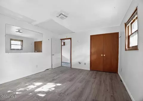 Bedroom - 1087 Davis Ter, Schenectady, NY 12303 photo 3 of 3