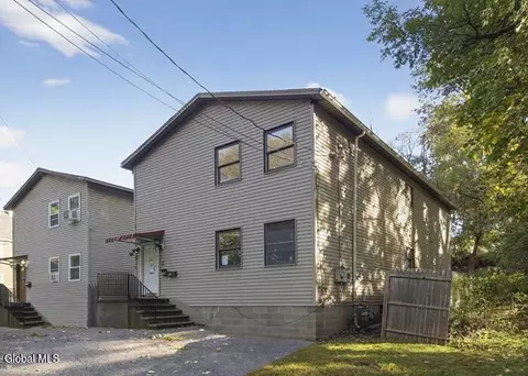 Exterior - 1087 Davis Ter, Schenectady, NY 12303 photo 3 of 4