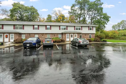 25 Pine Ln # A, Albany, NY 12203