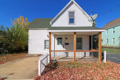1337 8th Ave, Schenectady, NY 12303