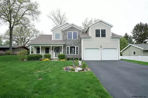 110 Pinehurst Ave, Albany, NY 12203