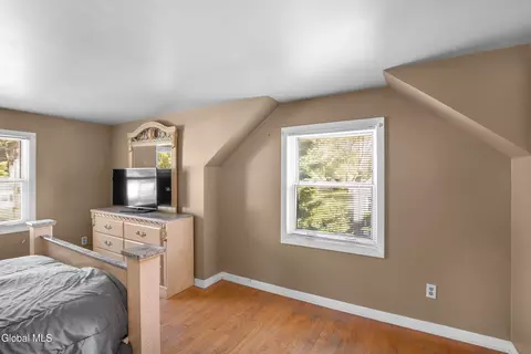 140 Willow Ln, Glenville, NY 12302 photo 31