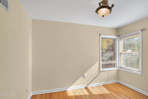 140 Willow Ln, Glenville, NY 12302 photo 28
