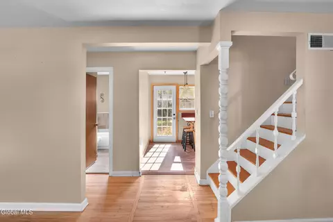 140 Willow Ln, Glenville, NY 12302 photo 13