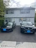 11 Limerick Dr, Albany, NY 12204