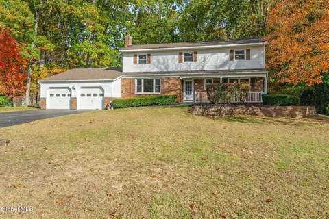 58 St Andrews Dr, Clifton Park, NY 12065