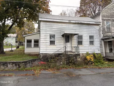 11 Gilmore St, Whitehall, NY 12887