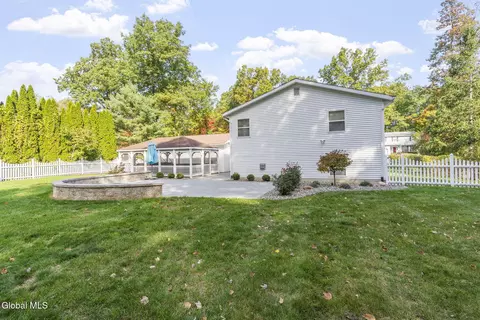 Exterior - 15 Pinehollow Dr, Ballston Spa, NY 12020 photo 12 of 14