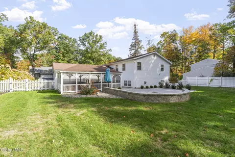Exterior - 15 Pinehollow Dr, Ballston Spa, NY 12020 photo 14 of 14