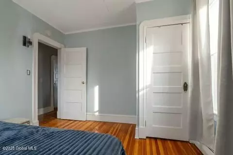 Bedroom - 1039 Parkwood Blvd, Schenectady, NY 12308 photo 9 of 14