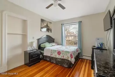 Bedroom - 1039 Parkwood Blvd, Schenectady, NY 12308 photo 1 of 14