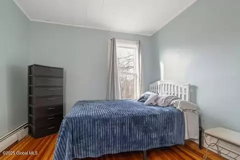Bedroom - 1039 Parkwood Blvd, Schenectady, NY 12308 photo 7 of 14