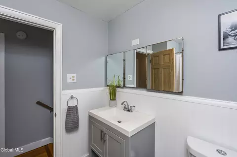 65 Berwick Rd, Delmar, NY 12054 photo 19