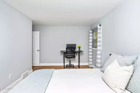 65 Berwick Rd, Delmar, NY 12054 photo 27
