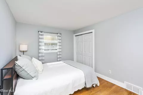 65 Berwick Rd, Delmar, NY 12054 photo 28