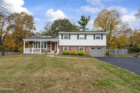 65 Berwick Rd, Delmar, NY 12054