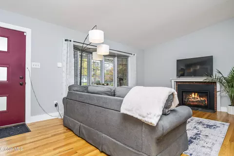 65 Berwick Rd, Delmar, NY 12054 photo 5