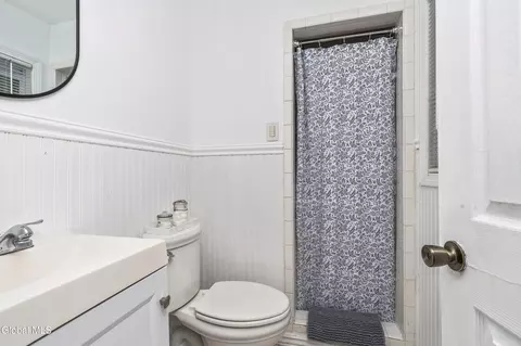 65 Berwick Rd, Delmar, NY 12054 photo 30