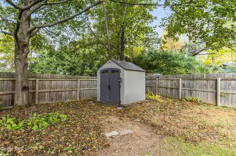 65 Berwick Rd, Delmar, NY 12054 photo 40