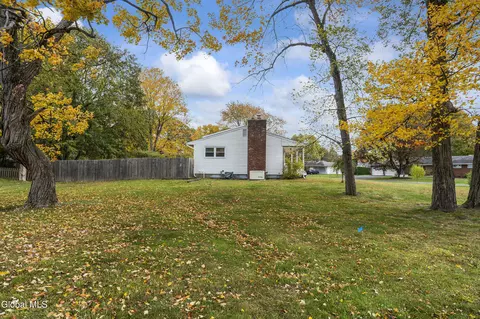 65 Berwick Rd, Delmar, NY 12054 photo 44
