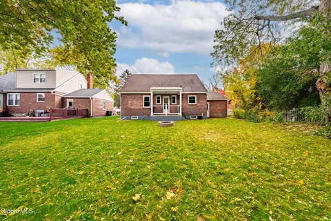 1231 Sumner Ave, Schenectady, NY 12309 photo 24