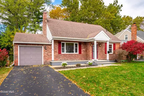 1231 Sumner Ave, Schenectady, NY 12309 photo 2