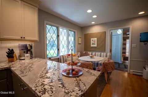 Kitchen - 41 Thorndale Rd, Slingerlands, NY 12159 photo 5 of 7