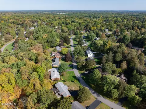 View/Area - 41 Thorndale Rd, Slingerlands, NY 12159 photo 2 of 2