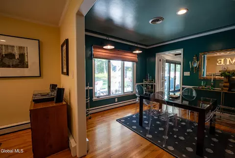 Dining - 41 Thorndale Rd, Slingerlands, NY 12159 photo 4 of 4