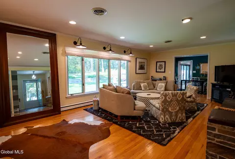 Living - 41 Thorndale Rd, Slingerlands, NY 12159 photo 5 of 6