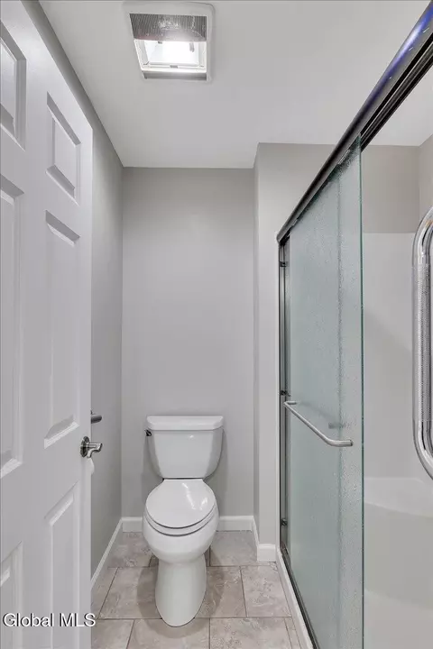 Bath - 116 Elm Ave, Delmar, NY 12054 photo 5 of 6