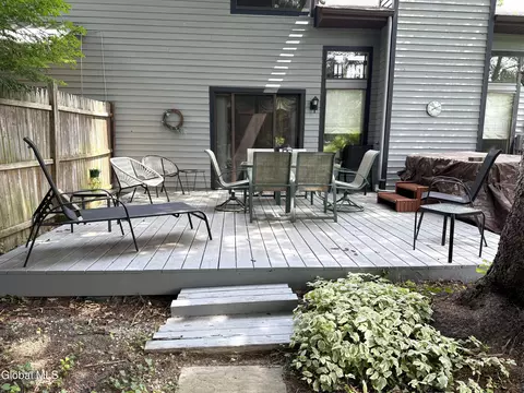 102 Meadowbrook Dr, Slingerlands, NY 12159 photo 32