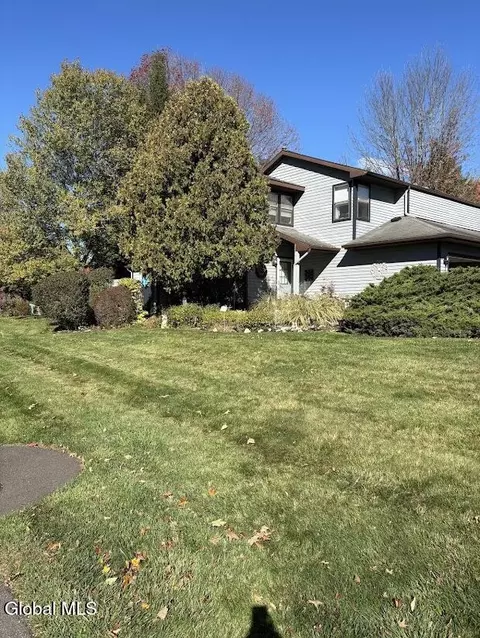 102 Meadowbrook Dr, Slingerlands, NY 12159 photo 30