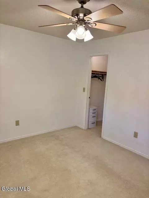 102 Meadowbrook Dr, Slingerlands, NY 12159 photo 22