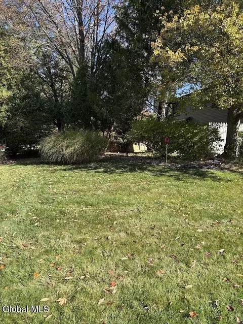 102 Meadowbrook Dr, Slingerlands, NY 12159 photo 28