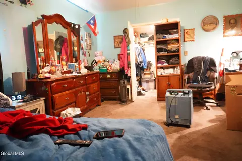 Bedroom - 552 Mountain Ave, Purling, NY 12470 photo 2 of 5