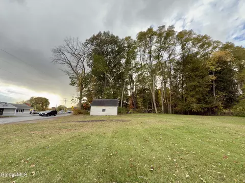 34 Marion Ave, Saratoga Springs, NY 12866