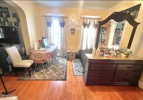 309 Mcclellan St, Schenectady, NY 12304 photo 4