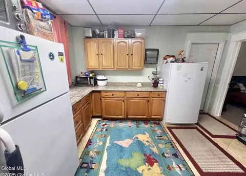309 Mcclellan St, Schenectady, NY 12304 photo 15