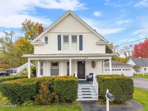160 3rd St, Waterford, NY 12188