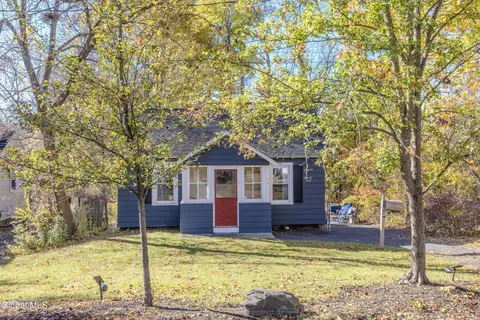 41 Mountainview Ave, Albany, NY 12208