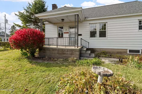 602 Charles St, Scotia, NY 12302
