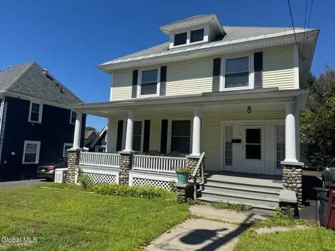 7 Fifth Ave, Gloversville, NY 12078