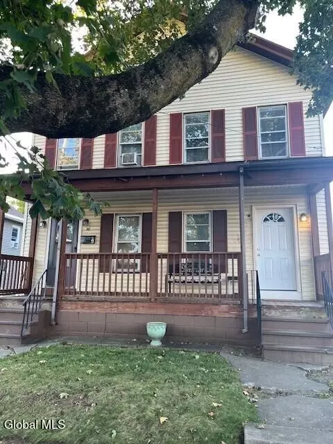 36 Walnut St, Glens Falls, NY 12801