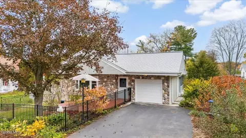 2023 Mcclellan St, Schenectady, NY 12309