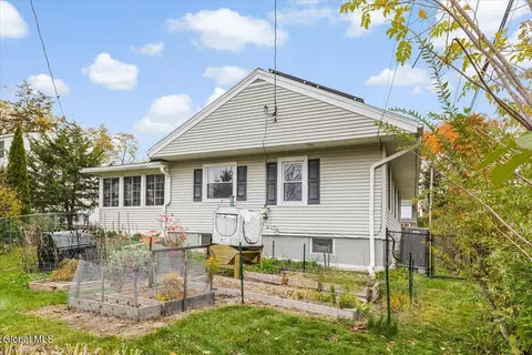 2023 Mcclellan St, Schenectady, NY 12309 photo 24